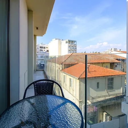 Downtown Comfort Apartamento Larnaca