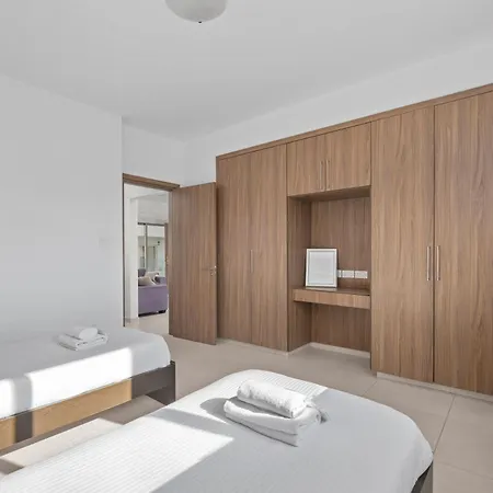 Lägenhet Downtown Comfort Larnaca